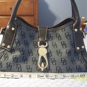 Dooney & Bourke